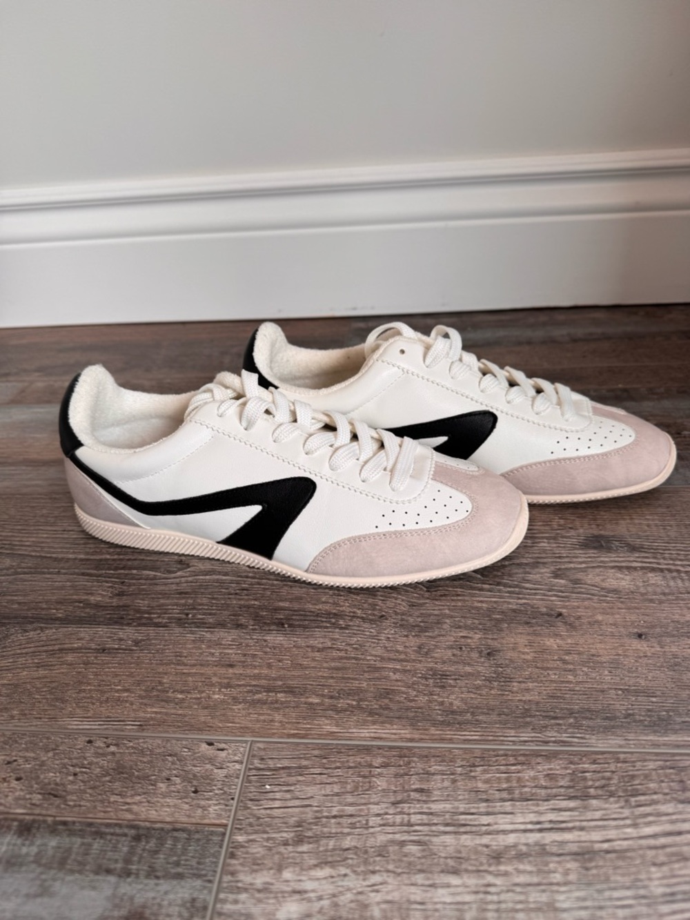 Dolce Vita White Black Sneakers with Light Gray Suede